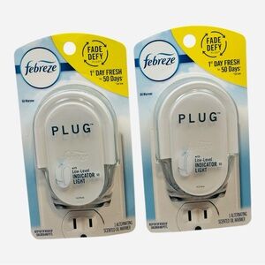 Febreze Plug Oil Warmer - White and Blue